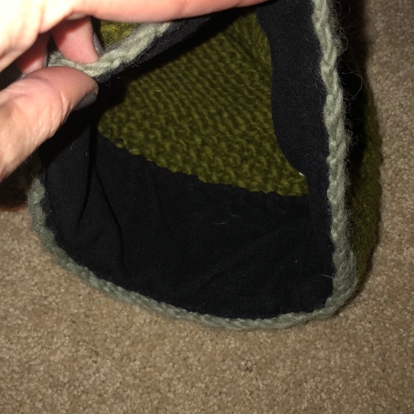 Wool beanie - Picture 2 of 2